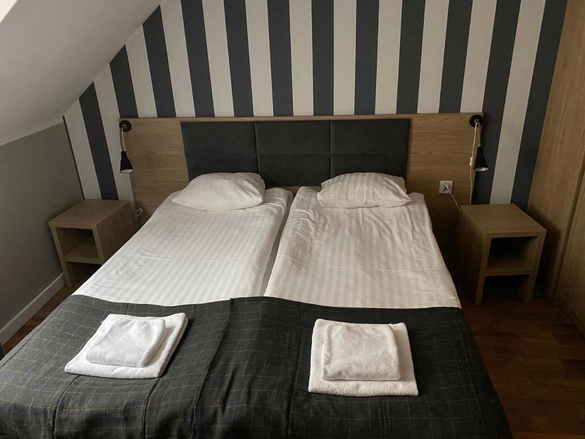 Zlote Gory - Czarna Gora Bed and Breakfast Sienna  Exteriör bild