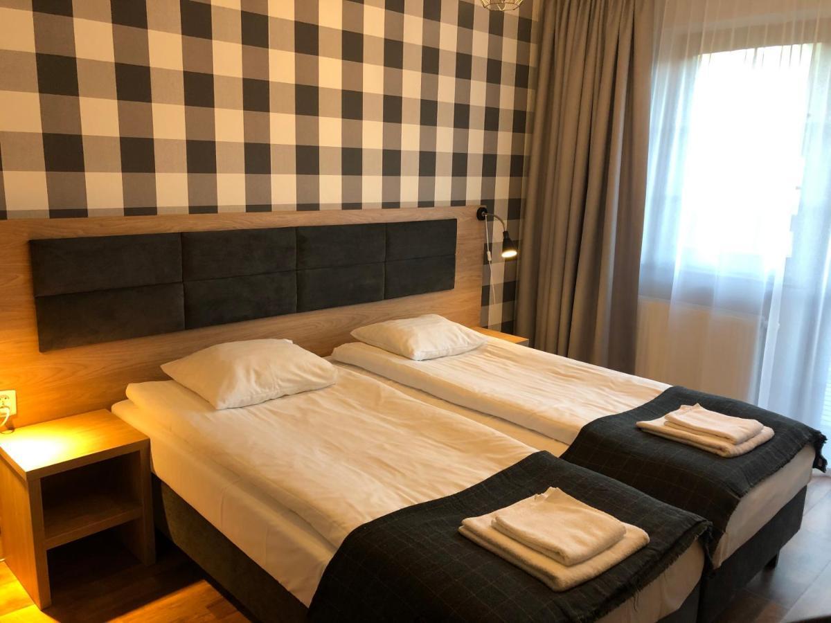 Zlote Gory - Czarna Gora Bed and Breakfast Sienna  Exteriör bild