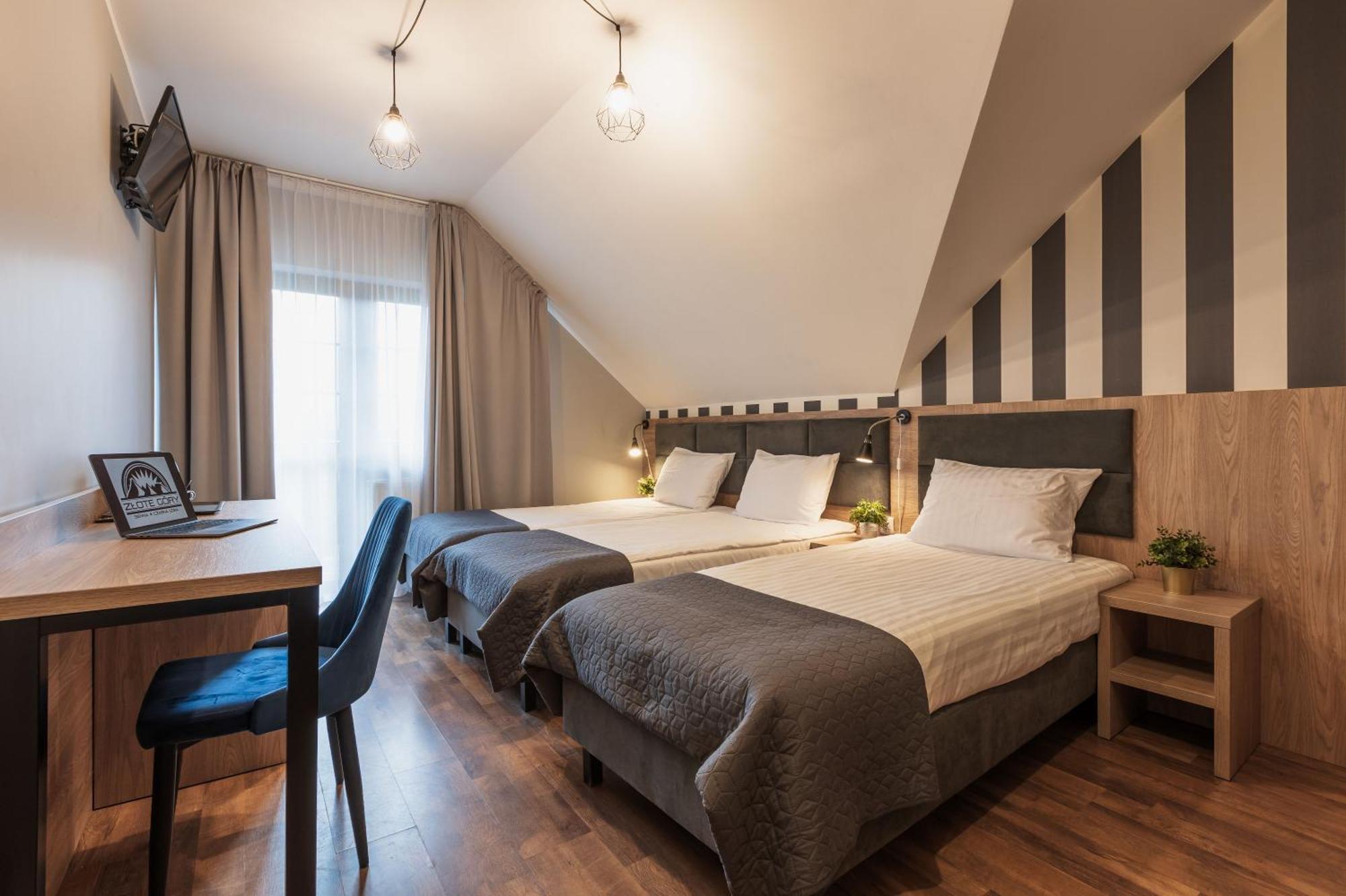 Zlote Gory - Czarna Gora Bed and Breakfast Sienna  Exteriör bild
