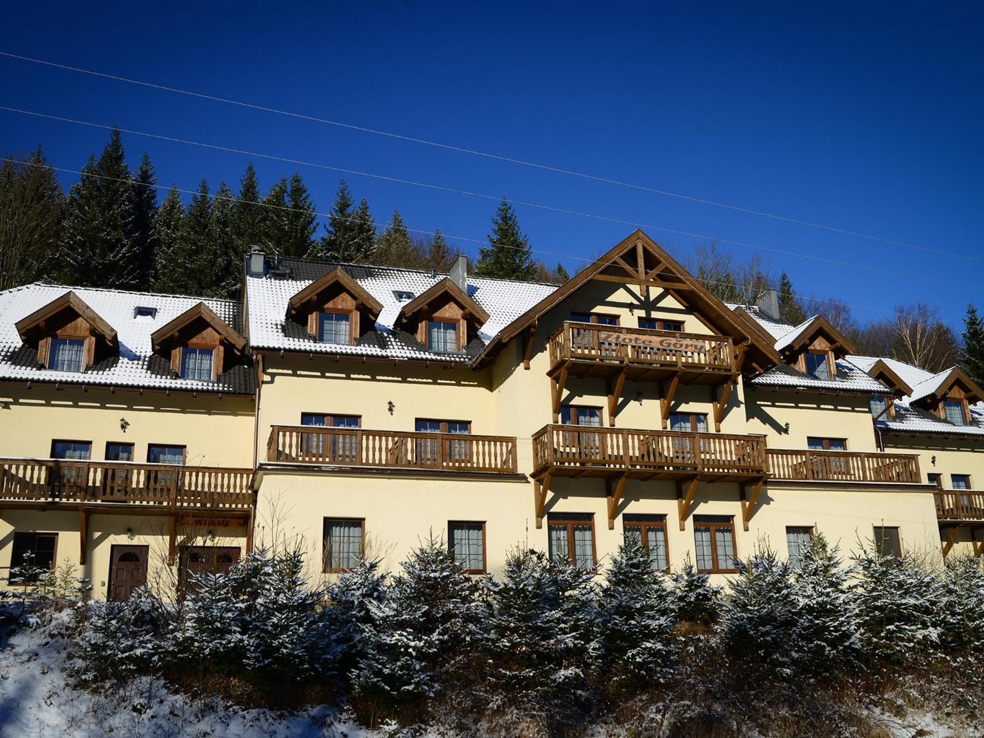 Zlote Gory - Czarna Gora Bed and Breakfast Sienna  Exteriör bild