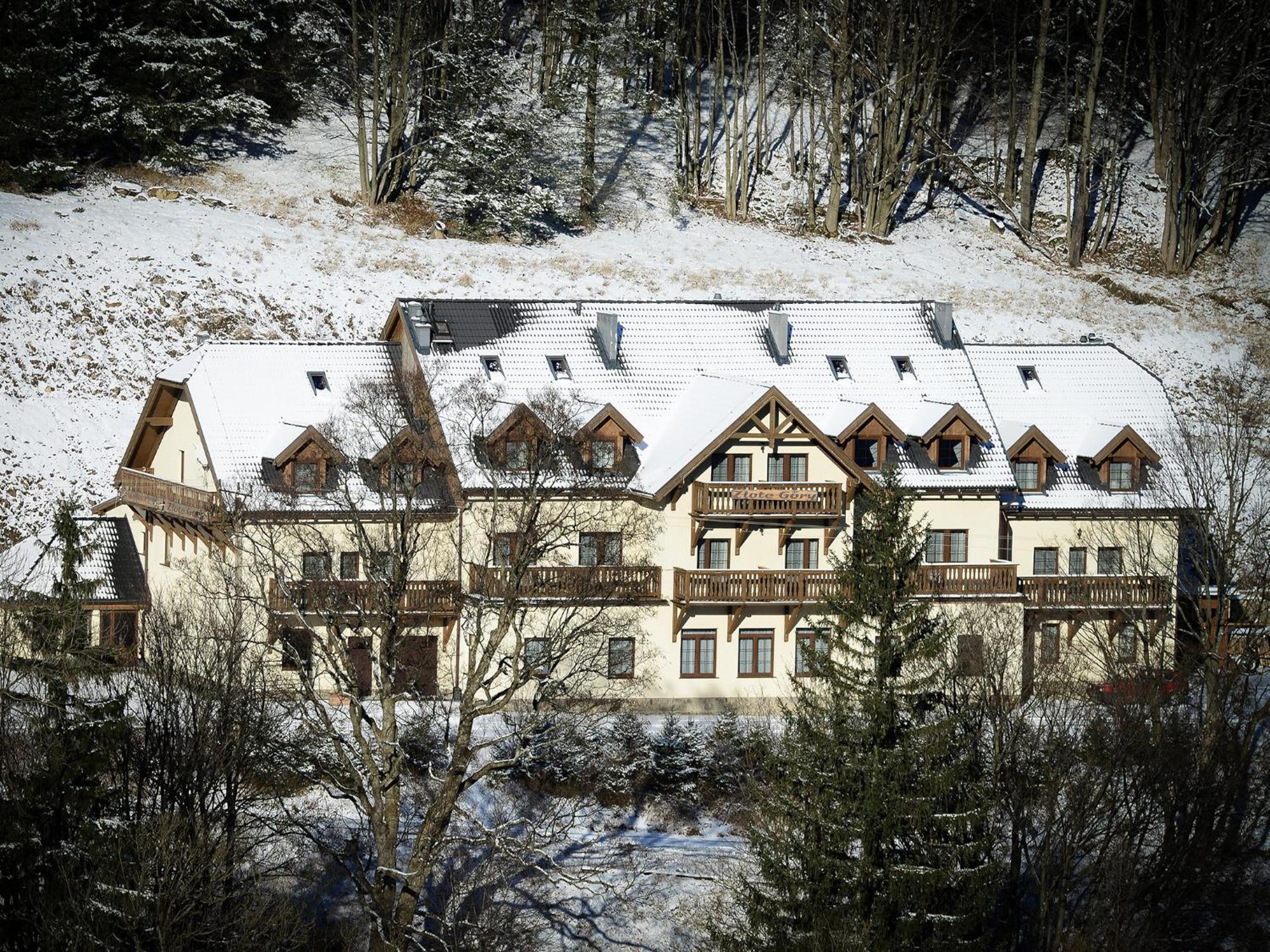 Zlote Gory - Czarna Gora Bed and Breakfast Sienna  Exteriör bild